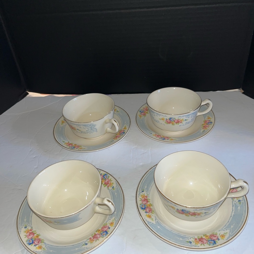 Homer Laughlin Vintage set of 4 Cups and Saucers